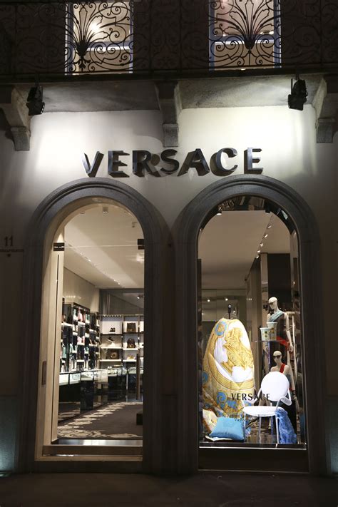 luxus boutique versace|versace boutique locations.